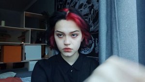 проколола всё лицо и добила волосы