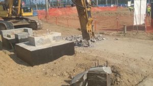 ДЕМОНТАЖ АРМИРОВАННОГО ФУНДАМЕНТА по причине ошибки строителей !!