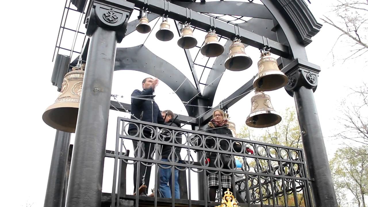 Первые звоны в храме Св.Троицы города Санкт-Петербурга. Подворье Череменецкого монастыря смотреть онлайн