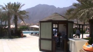 Пляж отеля Iberotel Miramar Al Aqah Beach Resort. Фуджейра, ОАЭ.