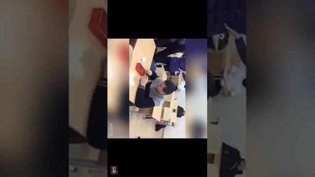 Подарили телефон одногруппнику ? смотреть онлайн