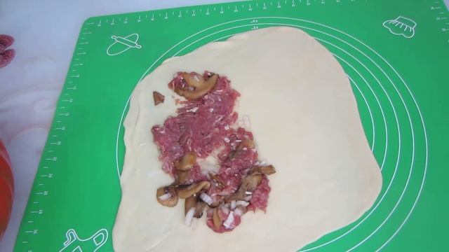 Ханум с грибами и фаршем. Рулеты на пару