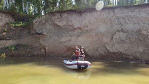 Встали в 10 на рыбалку. Ловля на спиннинг с лодки. Ловля окуня на спиннинг. Ловля щуки на спиннинг