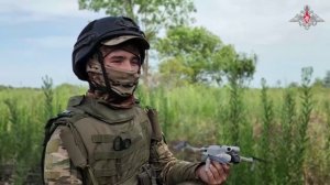 Минобороны России показало кадры разминирования с помощью сброса ВОГов с квадрокоптера.