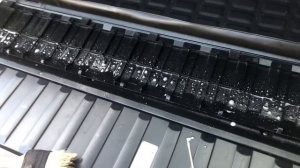 Как снять пластиковую планку нижней двери багажника BMW X5 E53