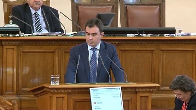 Жельо Бойчев  с въпрос към министър Петкова смотреть онлайн