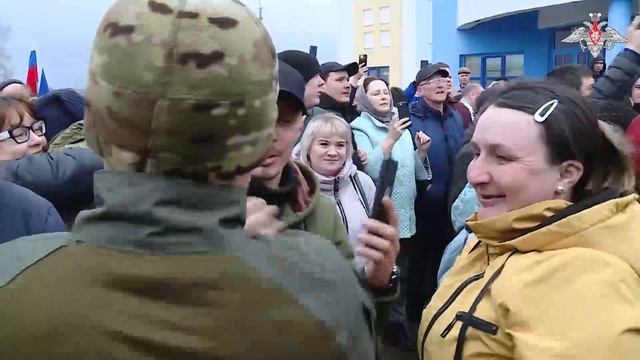 Жители Мордовии встретили мобилизованных военнослужащих, приехавших в отпуск с СВО