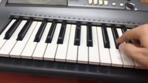 Синтезатор Yamaha PSR-R300