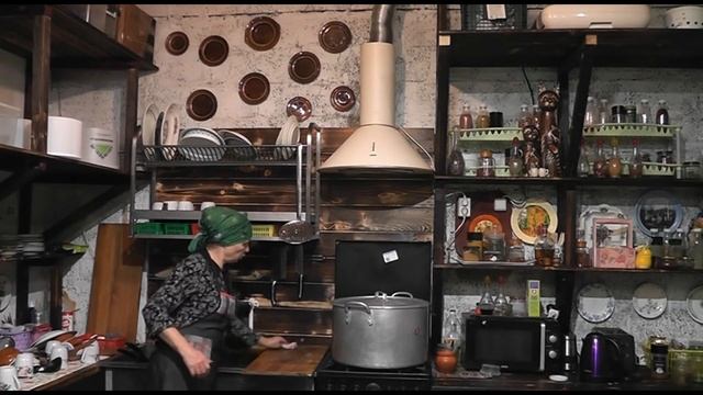 КАК МЫ УЧИЛИСЬ ПРОДАВАТЬ И СОДЕРЖАТЬ КОЗ