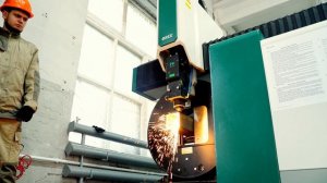 Лазерная резка металлической трубы OREE LASER EH 3015 T6 6000W MAX