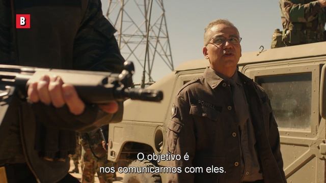 O Bumblebee não sabe brincar de esconder mas ele é tão fofo!  Bumblebee  Clipe