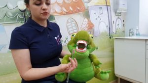Как правильно чистить зубы детям?