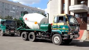 Свадебный кортеж на миксерах.