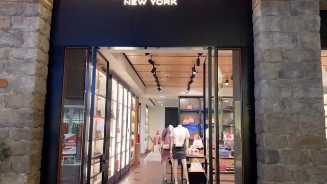 The Outlet village , Dubai ,U.A.E смотреть онлайн