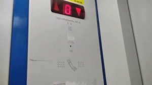 Лифт с информатором. Спускаюсь с 8 на 1 этаж