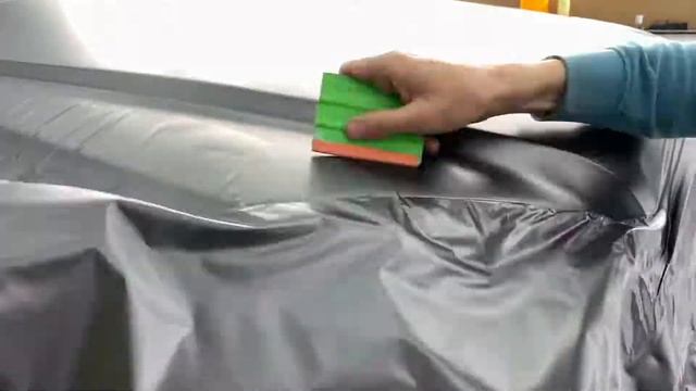 Оклейка капота пленкой за 1,5 минуты