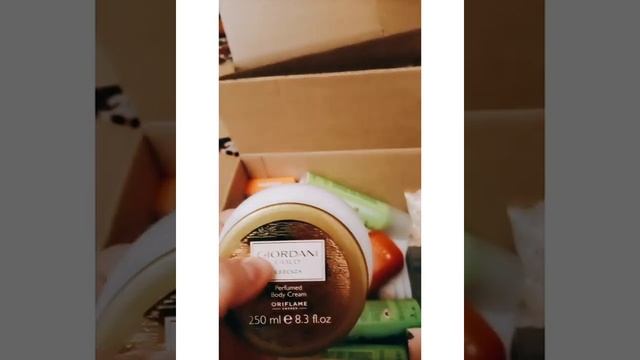 Марафон Желаний 2021 Покупки Oriflame catalog#4 Распаковка?️ Новый аромат, отзыв о шампуне HairX смотреть онлайн