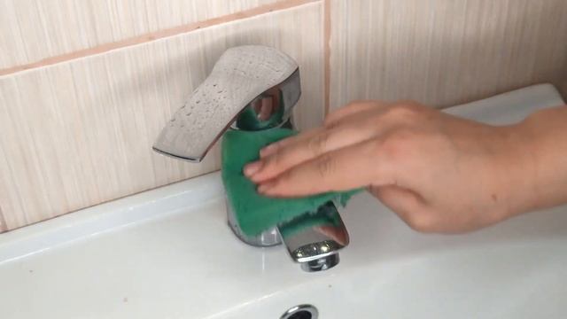 как почистить чайник и смесители от накипи/как почистить кран от налета /чистим ванную комнату смотреть онлайн