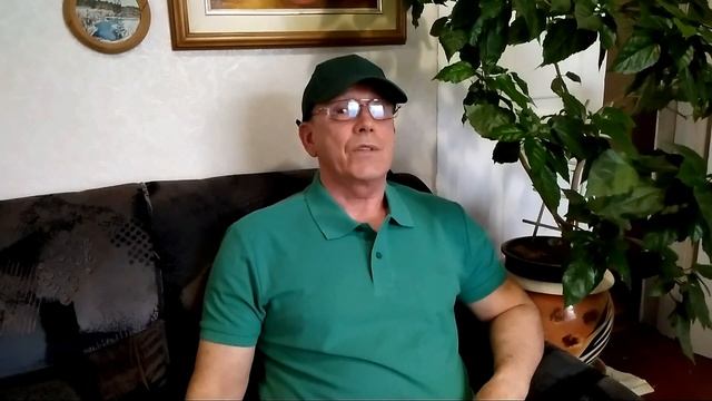 Лечение по телефону. Значение зеленого цвета при лечении по телефону. Карабан В. смотреть онлайн