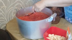 ВКУСНЕЙШАЯ АДЖИКА на зиму из ПОМИДОРОВ ???и ПЕРЦА ??????!!! Готовится очень просто!