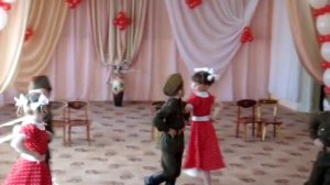 танец "Тальяночка" танцуют дети д/сад№ 235 г.Ульяновск