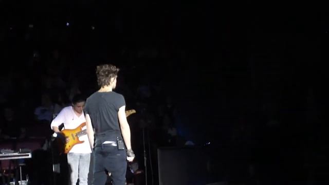 "Говорят цветные сны снятся только шизофреникам.." :D смотреть онлайн