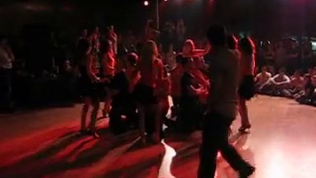 rueda bachata - festivalul national de salsa brasov 2009 смотреть онлайн