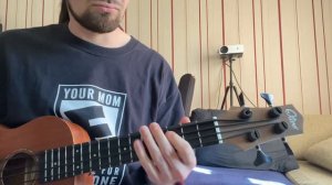 Ukulele bass Olive (for sale)