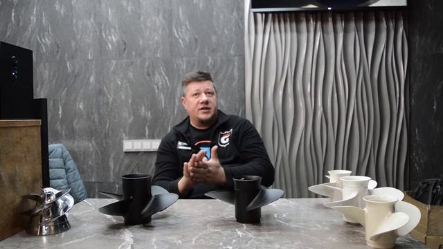 Трех и ЧетырехЛопастные винты к подвесным лодочным моторам (сравнение) смотреть онлайн