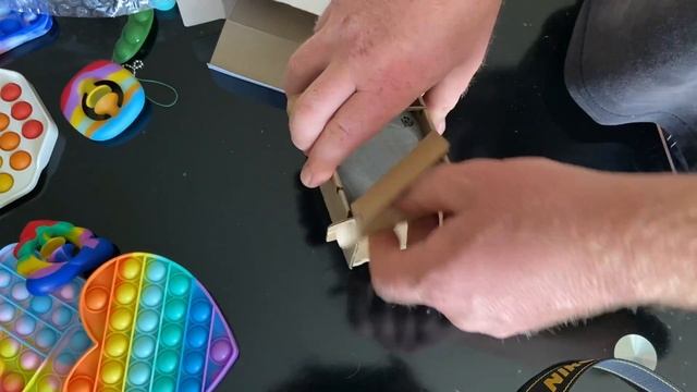 Распаковка объектива Nikkor AF S DX NIKKOR 35mm f1 8G смотреть онлайн