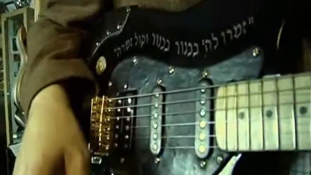 Cinamon's Jolyrden judaica guitars demonsration смотреть онлайн