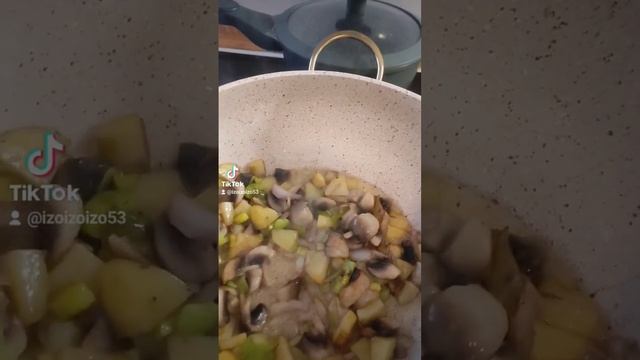 ВКУСНЕЙШИЙ СУП ИЗ ГРИБОВ И КРАПИВЫ