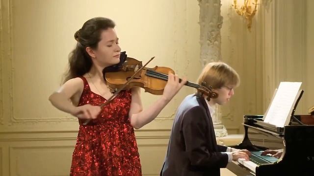 Tchaikovsky: Valse Sentimentale | Anna Savkina & Timofey Dolya смотреть онлайн