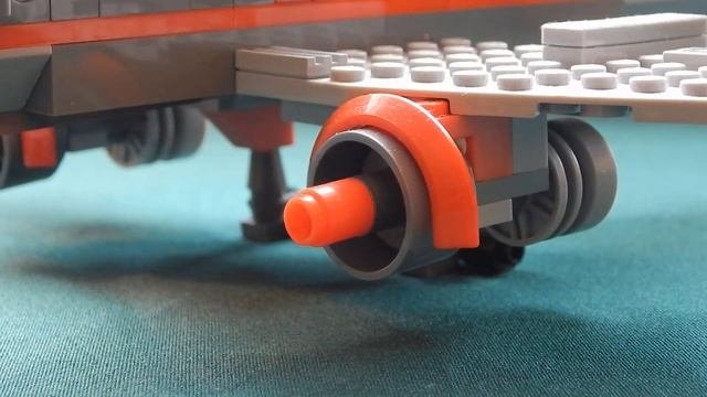 LEGO самоделка(Среднемагистральный пассажирский самолет)