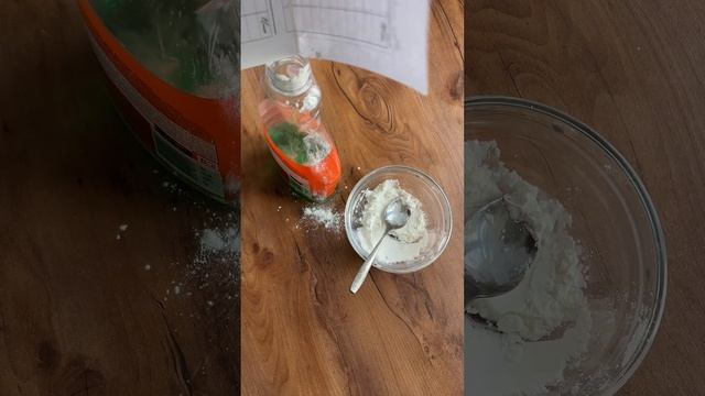 Моем ОКНА правильным домашним средством, разводов не будет. #лайфхак смотреть онлайн