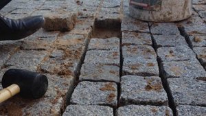 ТОНКАЯ ГРАНИТНАЯ БРУСЧАТКА . ТЕХНОЛОГИЯ УКЛАДКИ