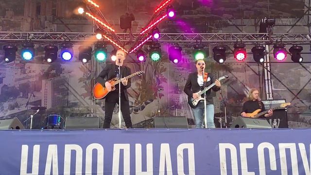 Братья Грим & Метро - Кустурица 13.04.2019 смотреть онлайн