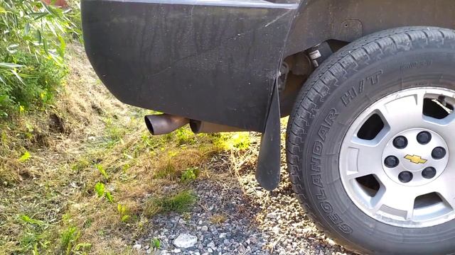 Тахо бубукает