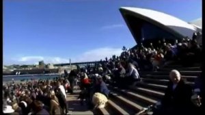 A Sydney il concerto per cani di Lady Lou Reed - Video - RepubblicaTv - la Repubblica.it.mp4