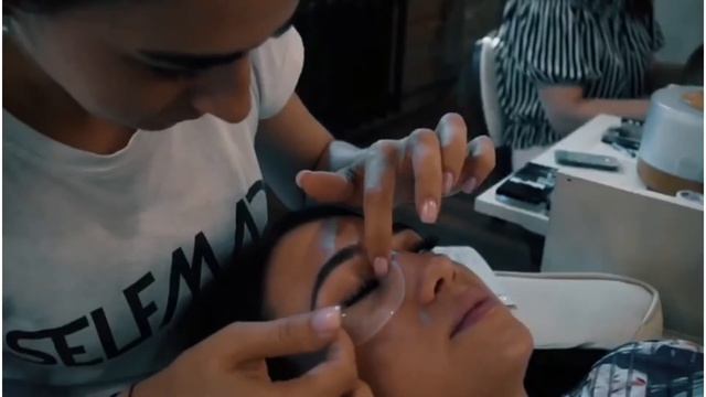 Ламинирование ресниц и бровей смотреть онлайн