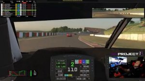 Прошел первый урок в школе VDES - пробую -  GT3 Iracing