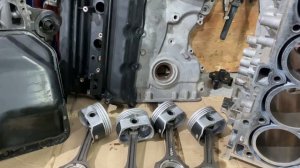 Киа спортейдж G4KD. Стук в морозы. Устраняем задиры расточкой.