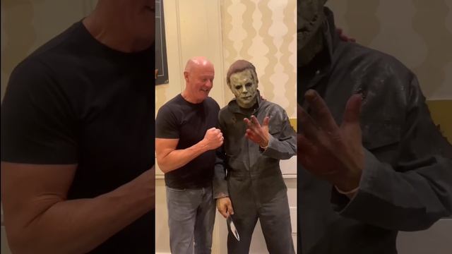 Michael Myers Halloween Kills Cosplay w/ James Jude Courtney at MM51