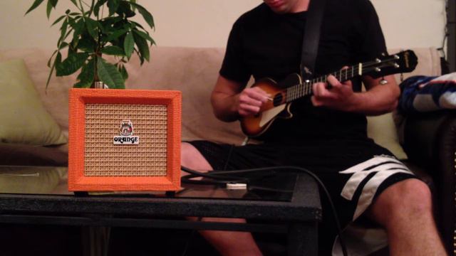 Orange Mini Amp W/ Epiphone les Paul Uke смотреть онлайн