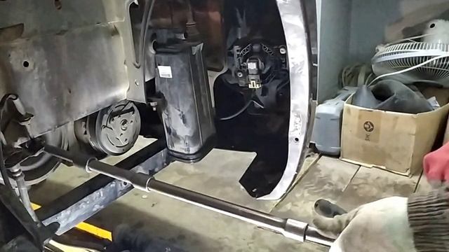 Лада Веста. Замена ремня ГРМ и помпы смотреть онлайн