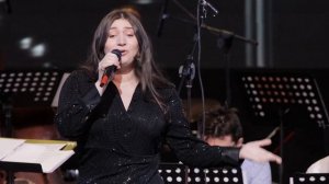 Дарья Шалинцева исполняет джазовую композицию «Осенний джаз»