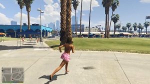 GTA 5 девушка на пляже
