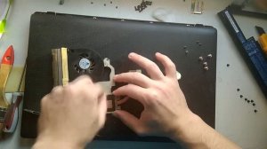 Как почистить ноутбук ? Разборка Acer 5742G. Замена термопасты