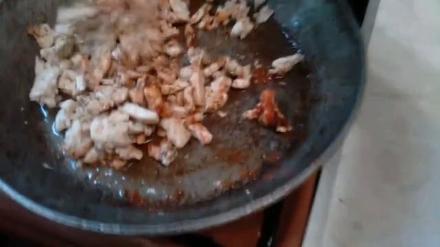 Готовим ужин. Часть 1. Куриная грудка в сметанном соусе. смотреть онлайн