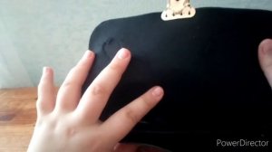 Что должно лежать в сумочке у девочек ?